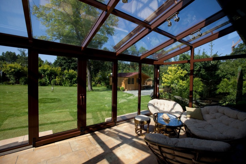 Nowoczesny ogród zimowy