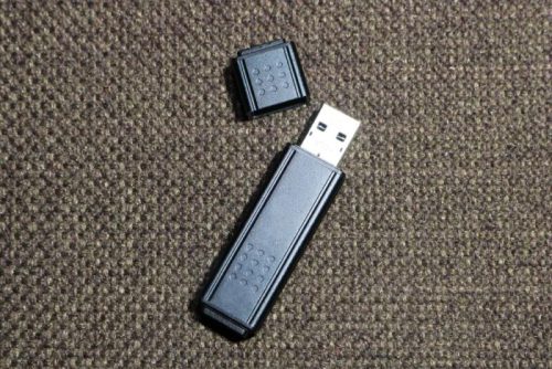 Pendrive – atrakcyjny gadżet reklamowy